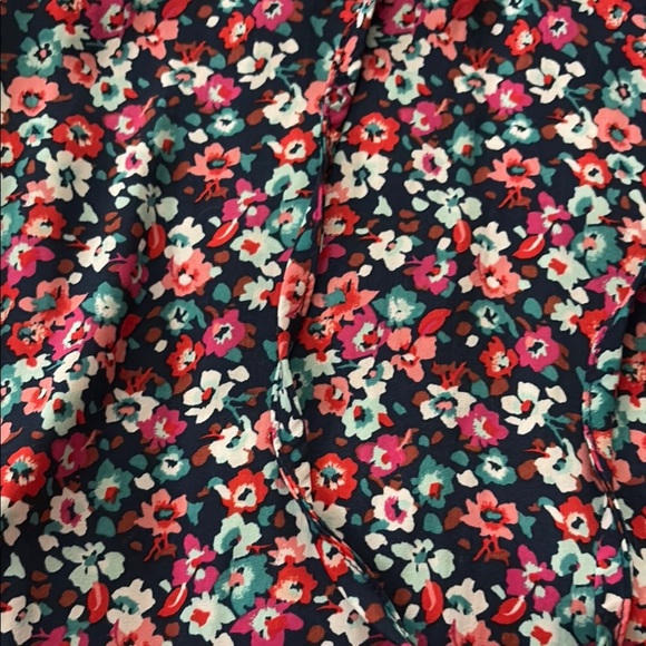 Floral Long Sleeve Top - Picture 2 of 3